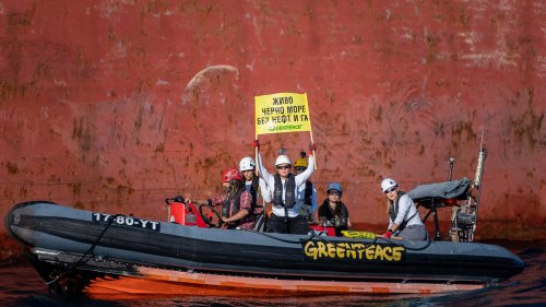 KAIROS ОСЪМНА С „NO GAS + OIL“, НО ИСТИНСКАТА ОПАСНОСТ Е ВОЙНАТА СРЕЩУ КОРАБИТЕ В ЧЕРНО МОРЕ - E-Burgas.com