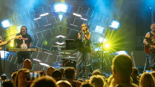 Оцеляхме след 4-дневния бирен маратон: RockDog Бургас завърши с Черно Фередже, пълна Морска градина и 100 бири за финал - E-Burgas.com