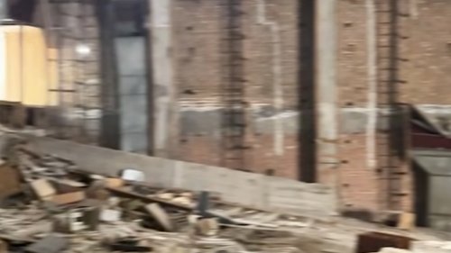 СЪБАРЯТ БИВШЕТО КИНО „СЕПТЕМВРИ“ В БУРГАС: ЕДНА ЕПОХА СИ ОТИВА ОТ ЦЕНТЪРА НА ГРАДА - E-Burgas.com