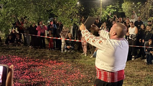 Борби, странджански песни и нестинарски танци събраха Димчево на празника на селото - E-Burgas.com