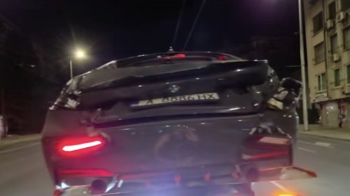 BMW се вряза в постройка на бул. „Христо Ботев“ в Бургас - E-Burgas.com